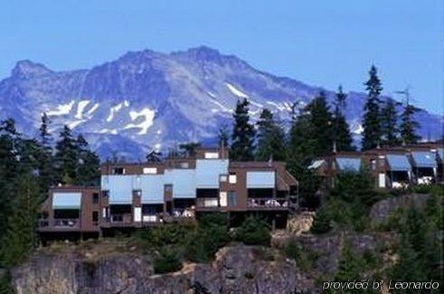 Whiski Jack Creekside ウィスラー エクステリア 写真