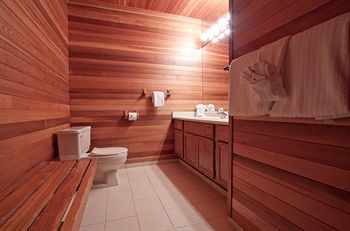 Whiski Jack Creekside ウィスラー エクステリア 写真